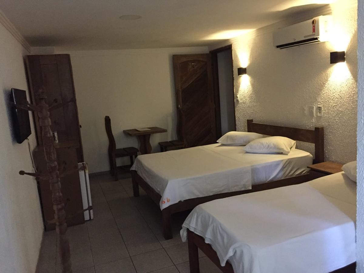 Hotel Pousada Da Praca จาบัวเทา โดส กัวราราเปส ภายนอก รูปภาพ