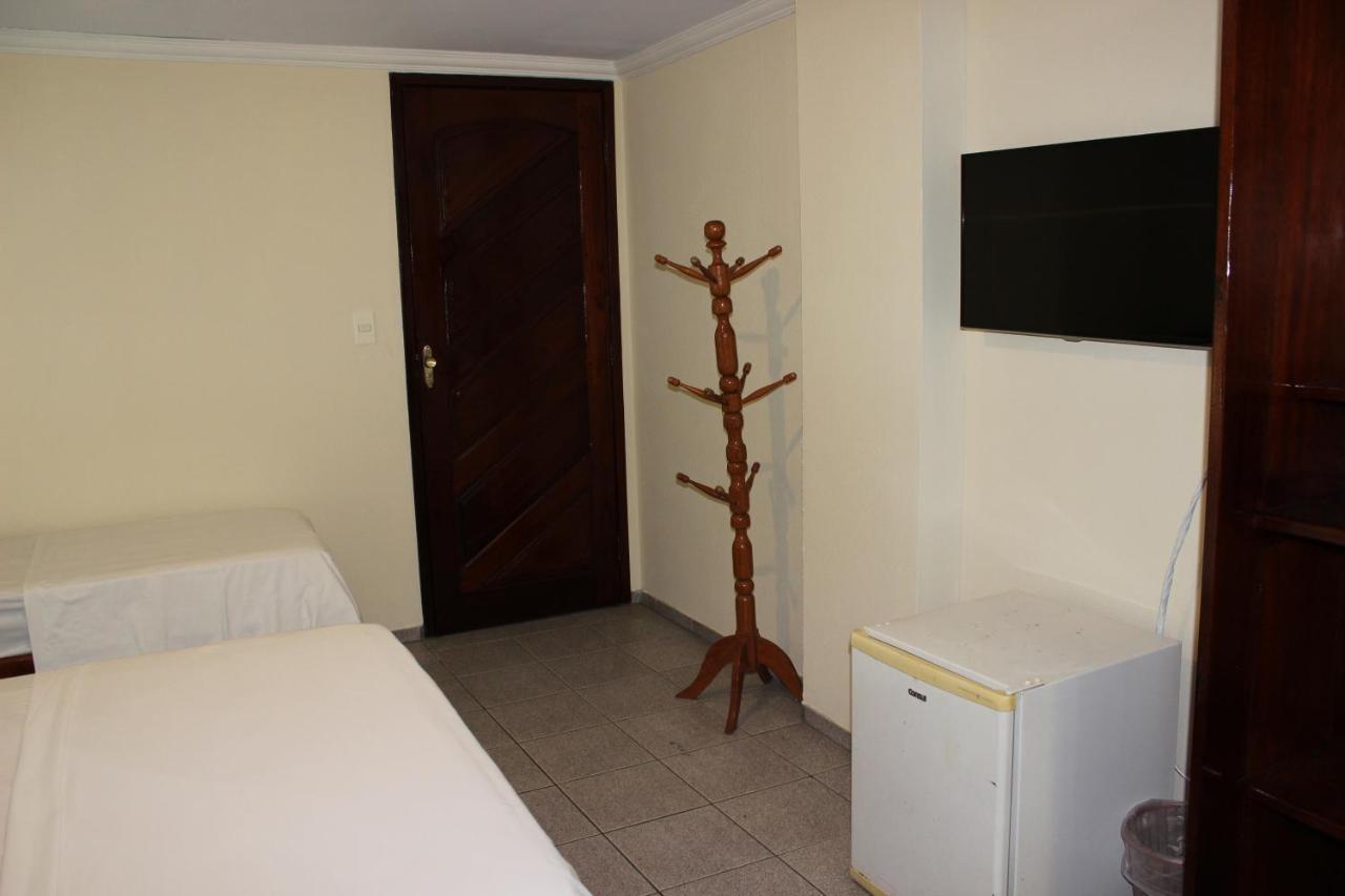 Hotel Pousada Da Praca จาบัวเทา โดส กัวราราเปส ภายนอก รูปภาพ